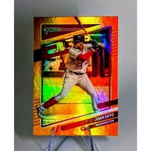 Juan Soto #195 Orange REFRACTOR 2021 Donruss